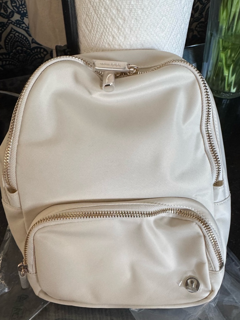 lululemon athletica Everywhere Sling Bag in ivory/New With Tag - Picture 2 of 10